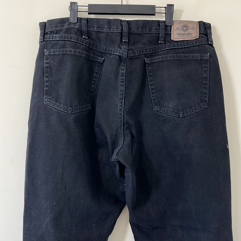 Wrangler Men’s Black Relaxed Fit Denim Jeans Size 40 x 32 - Picture 7 of 11